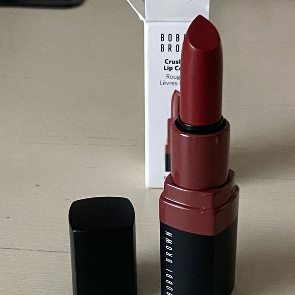 NWT BOBBI BROWN MINI CRUSHED LIP COLOR- CRANBERRY - Picture 2 of 4